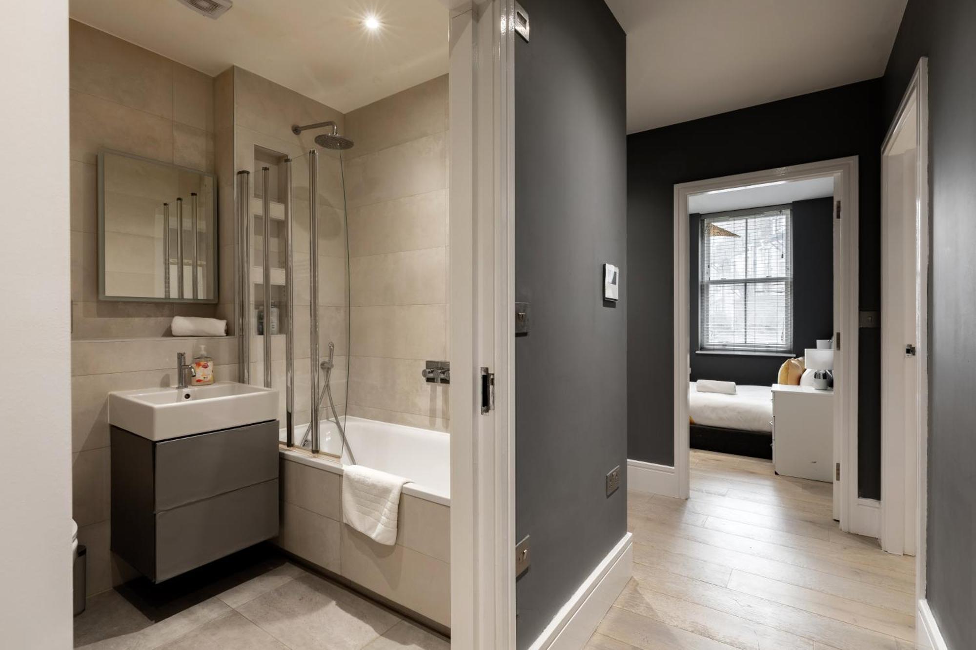 Superb 2 Bedroom Near Edgware Road Station *